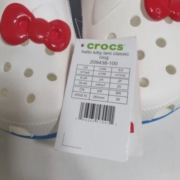 Hello Kitty CROCS!! - Picture 6 of 14